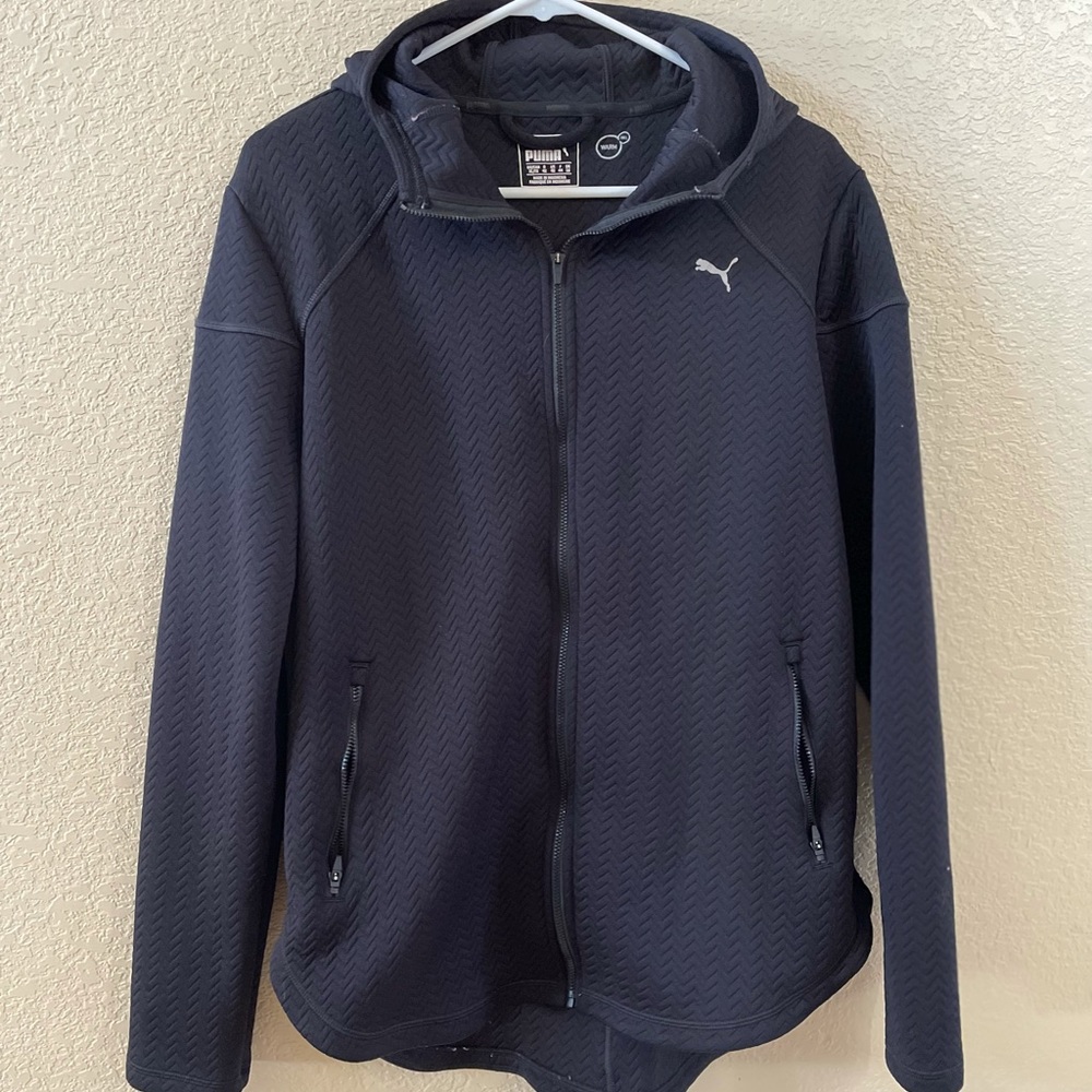 Puma women’s XL zip-up sweatshirt